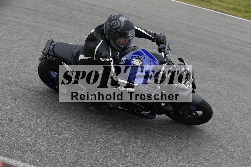 /Archiv-2024/13 22.04.2024 Plüss Moto Sport ADR/Einsteiger/56-1